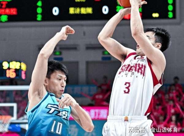 世界杯高清比赛观看-太离谱了!2米22中锋0分0助,仅抢了1个篮板,在场上竟然防自己人