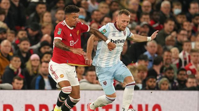 世界杯高清比赛观看-林良锋：联赛杯曼联出局 索帅的水平又被曝光一次